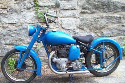 1949 Indian Scout Motorcycle Barn Find Fresh and Ready for Restoration
