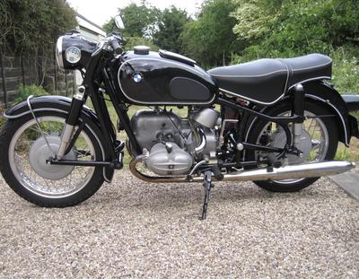 Vintage Classic 1962 BMW R69S motorcycle restoration by owner in OR Oregon