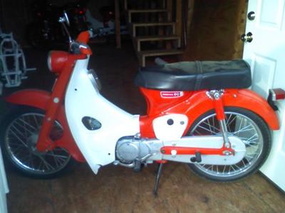 Honda on Red And White 1966 Honda 90  The One For Sale In This Ad Is Yellow