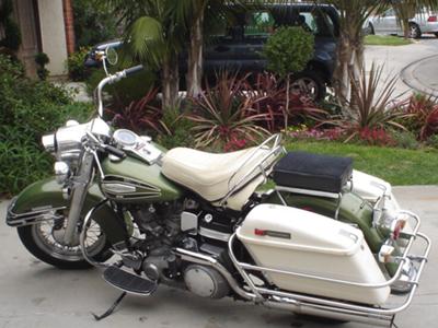 Pearl White and Olive Green 1971 Harley Davidson Electra Glide