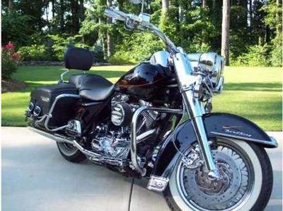  2001 HARLEY ROAD KING (this photo is for example only; please contact seller for pics of the actual motorcycle for sale in this classified)