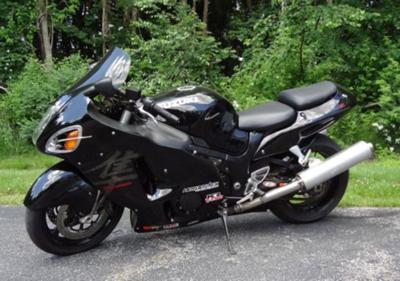 2002 Suzuki GSX1300R GSXR 1300R  1300 R Hayabusa (this motorcycle is for example only; please contact seller for pics of the actual bike for sale)