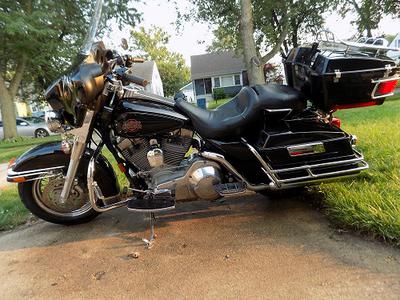 2004 Harley Davidson Electra Glide Classic for Sale by owner in Lansing IL Illinois USA 