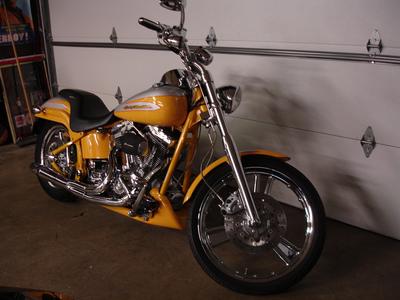 2004 Harley Davidson FXSTDSE2 Screamin' Eagle Softail Deuce