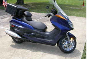 Royal Blue 2005 Yamaha Majesty Scooter   (this photo is for example only; please contact seller for pics of the actual motorcycle for sale in this classified)