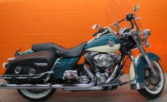 Research 2009
                  Harley Davidson FLHRC / Road King Classic pictures, prices and reviews