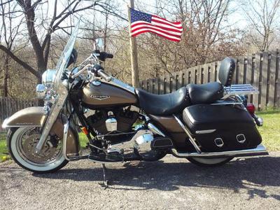 2005 Harley Davidson Road King Classic for sale by owner in Council Bluffs, IA