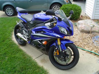 Cobalt Blue 2007 YAMAHA YZF R6 (this photo is for example only; please contact seller for pics of the actual motorcycle for sale in this classified)