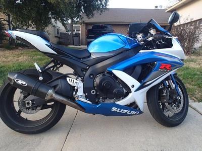 2009 Suzuki GSXR 750 w blue and white color combination (this photo is for example only; please contact seller for pics of the actual street bike for sale in this classified)