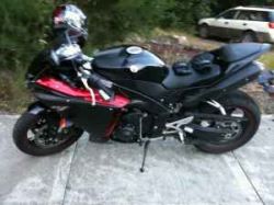 2009 Yamaha R1 Raven (not the one in the ad)