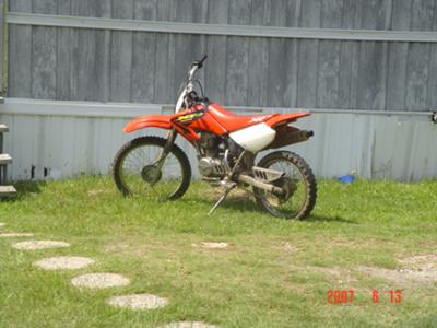Used Honda XR100 4 stroke engine dirt bike for sale by owner