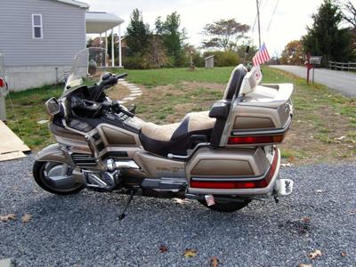 1988 Honda Goldwing Gl1500 with Custom Motorcycle Paint by Scarecrow