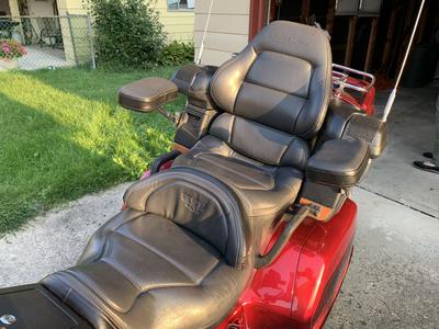1998 Honda GL1500SE for sale by owner in Chicago ILL