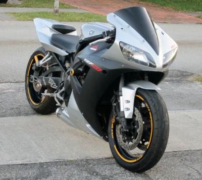 2003 Yamaha YZF R1 (this photo is for example only; please contact seller for pics of the actual motorcycle  for sale in this classified)