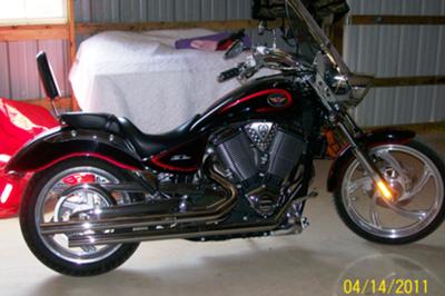 Red 2004 Victory Vegas w Arlen Ness package, Bub exhaust