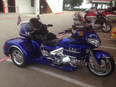 2005 Honda Goldwing with 2015 Calif. Sidecar Conversion for sale by owner in Texas TX