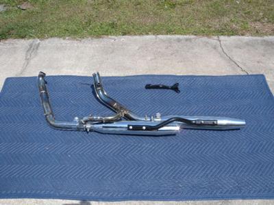 Original Equipment Exhaust System for 2006 Dyna Low Rider 88ci