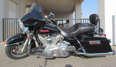 2007 Harley Davidson FLHT Electra Glide w Vivid Black Paint Color,  Vance & Hines Monster Oval Slip-Ons exhaust pipes, Screamin Eagle Intake and Stage 1 kit