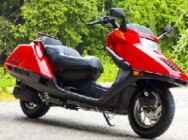2005 honda helix scooter red automatic