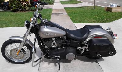 2008 HARLEY DYNA STREET BOB motorcycle for sale by owner
