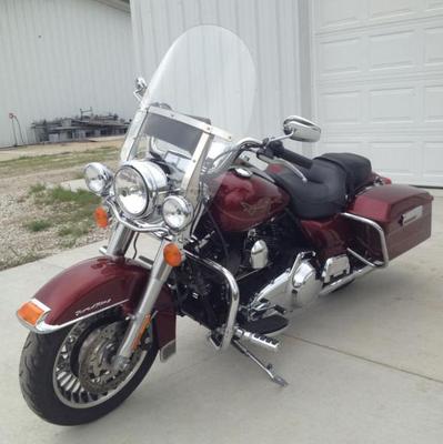 2009 Harley Davidson Road King Custom FLHR Touring Motorcycle (this photo is for example only; please contact seller for pics of the actual bike for sale in this classified)