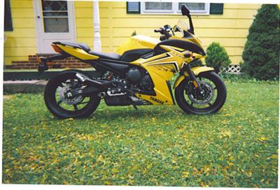 Yellow 2009 Yamaha FZR6