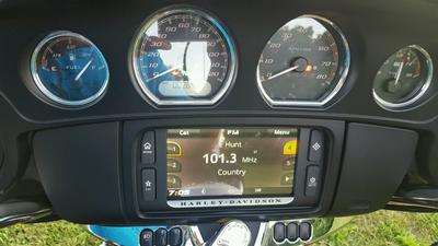  2014 Harley Davidson Classic Ultra Trike Instruments and Gauges