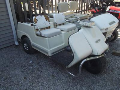 Three wheel 1971 Harley Davidson golf cart with a gas motor