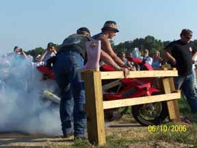 motorcycle burnout contest pictures