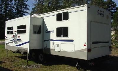 2005 35' Keystone Cougar RV camper for trade
