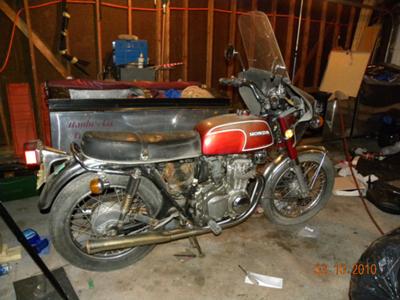 Red Vintage 1972 Honda CB 350 Motorcycle