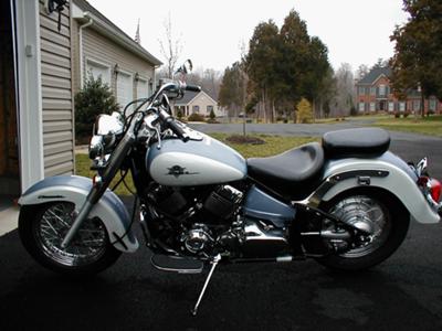 TWO TONE BLUE AND WHITE 2002 YAMAHA VSTAR 650 CLASSIC (this photo is for example only; please contact seller for pics of the actual motorcycle for sale in this classified)