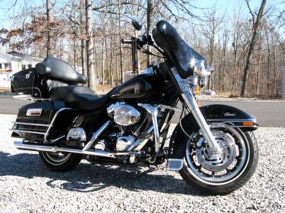 Black 2006 Harley Davidson Electraglide Classic Motorcycle
