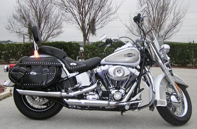 Pewter Silver Chrome and Black 2008 Heritage Softail FLSTC