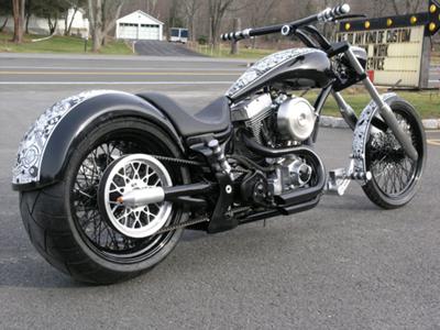 CUSTOM SOFTAIL MOTORCYCLE RIGHT SIDE REAR